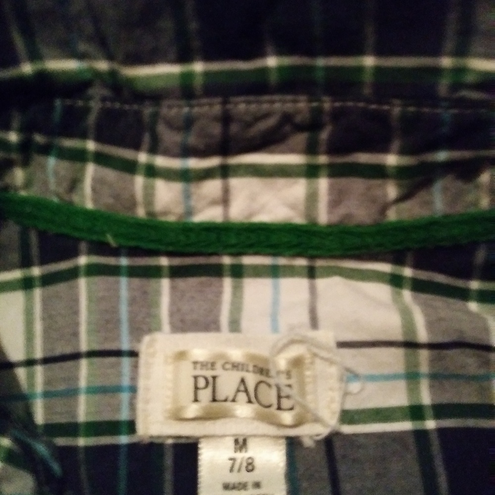 Button down - Picture 2 of 3